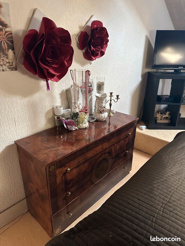 Chambre en entier avec fauteuil (image 6)