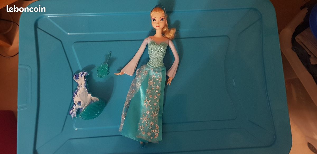Barbie Reine des neiges (image 1)