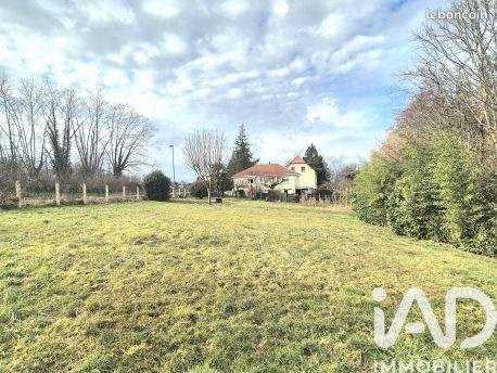 Terrain 850 m² ussac