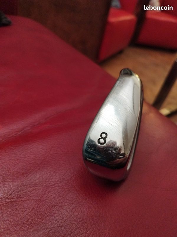 8x clubs de golf MacGregor et Wilson Femme. Bois et Fers. Droitier - Sport & Plein air