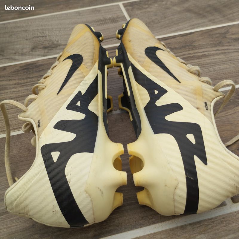 Chaussures foot Nike (image 3)