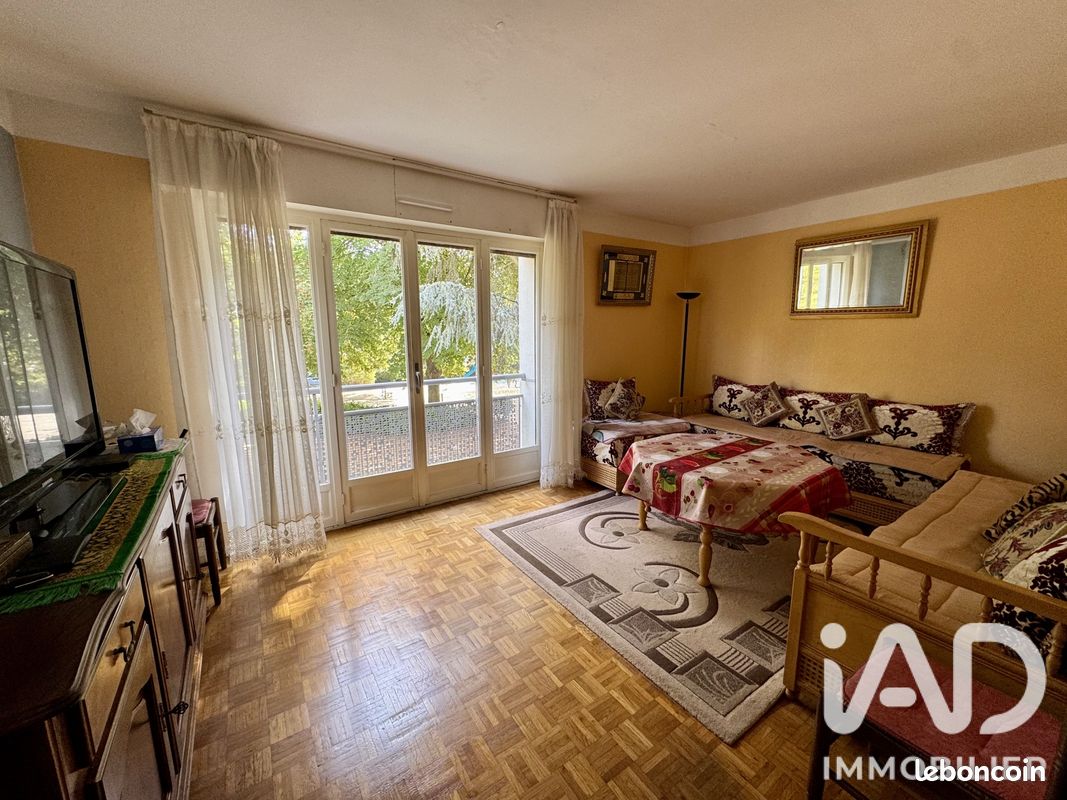 Appartement 2 pièces 48 m² · à Chilly-Mazarin · 48 m² · 147 000 €