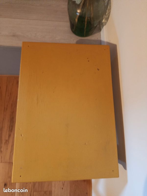 Table d'appoint (image 3)
