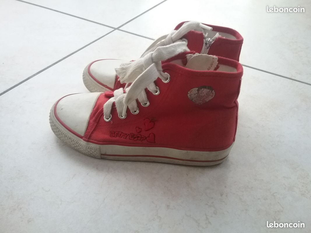 Chaussures montantes type converse pointure 29 Betty Boop Chaussures
