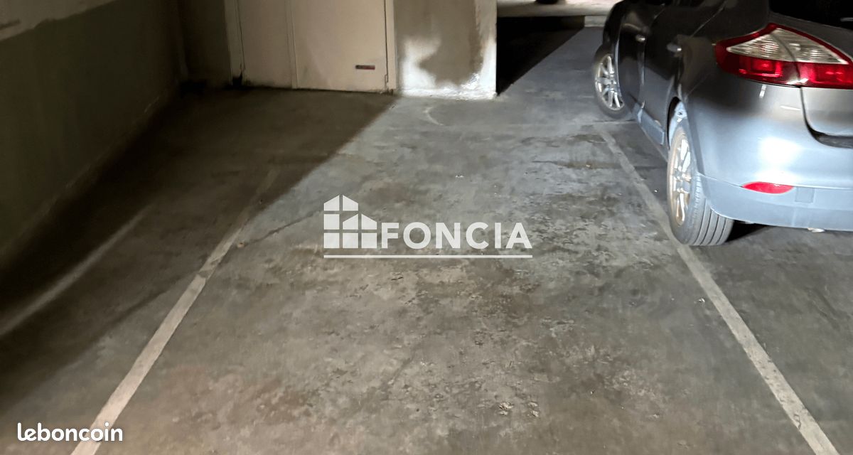 Parking · à Avignon · 109 €/mois
