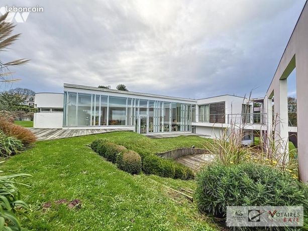 Maison 7 pièces 250 m²