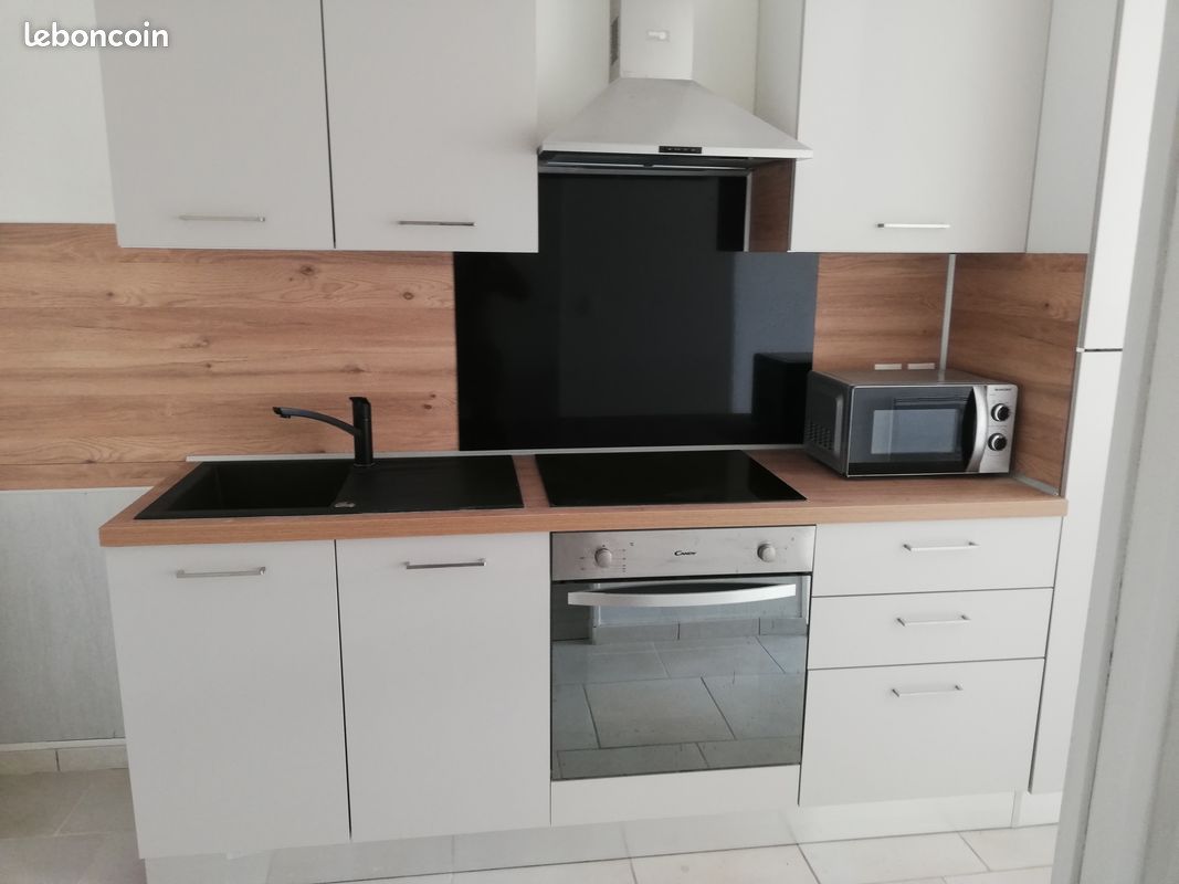 Appartement 3 pièces 79 m² · à Magenta · 79 m² · 180 000 €