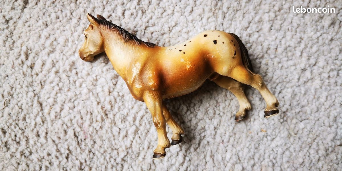 Figurines de petits chevaux (image 2)