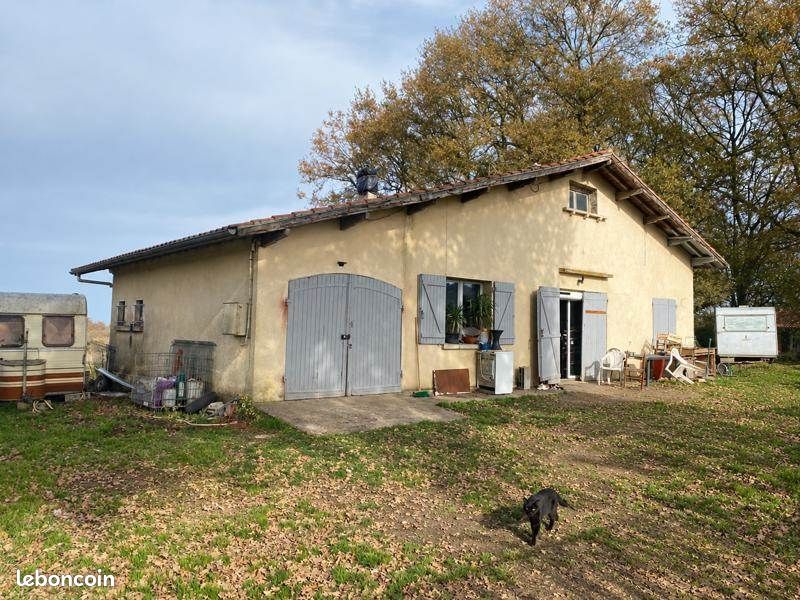 Maison 4 pièces 87 m² · à Montsoué · 87 m² · 30 000 €
