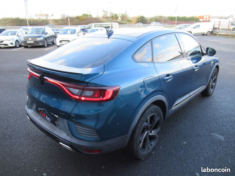 Renault ARKANA 1.6 E-TECH HYBRIDE 145CH ENGINEERED -22 (image 4)
