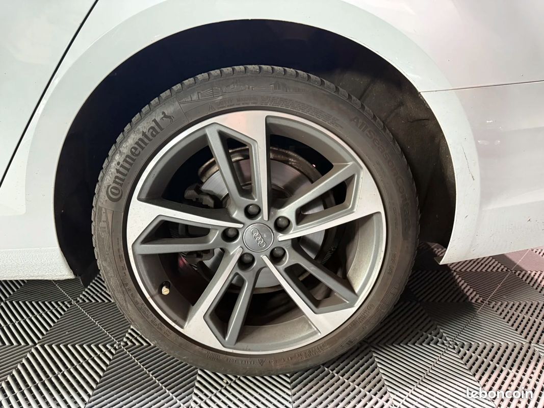 AUDI A4 AVANT BUSINESS 40 TDI 190 S tronic 7 Quattro Business Line (image 9)