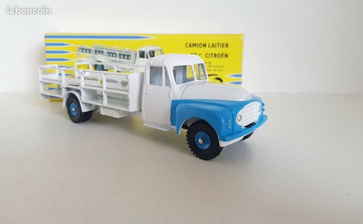 Le camion laitier 55 Citroën de la laiterie Paillaud de