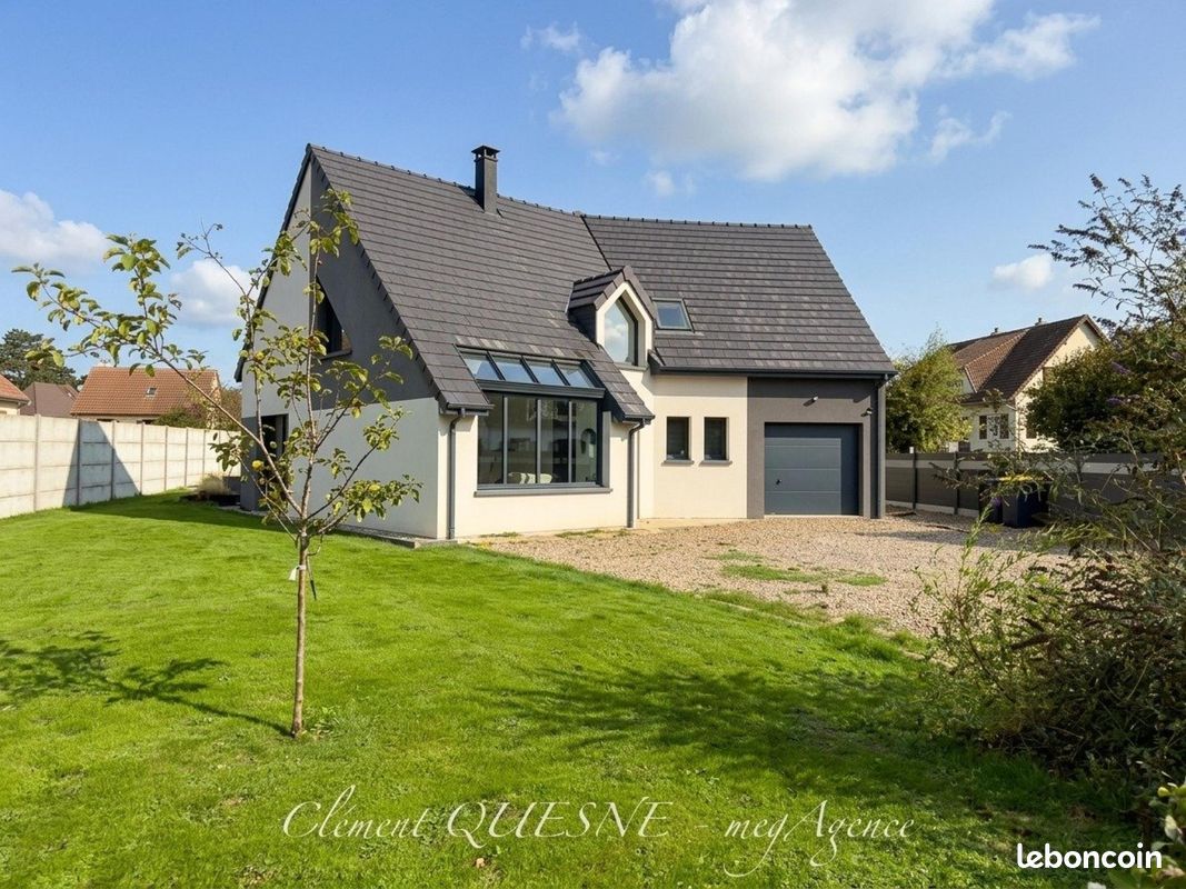 Maison 5 pièces 136 m² · à Petit-Caux · 136 m² · 376 000 €