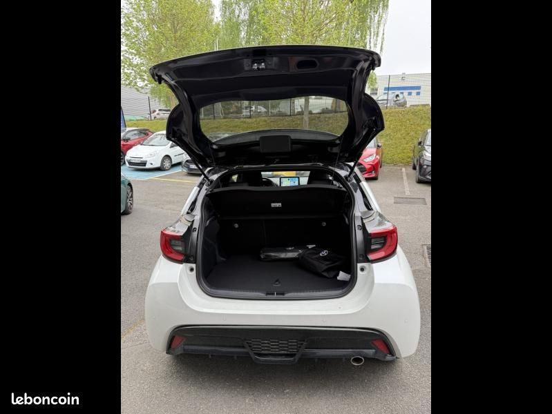 Toyota Yaris 130h GR Sport 5p MC24 (image 7)