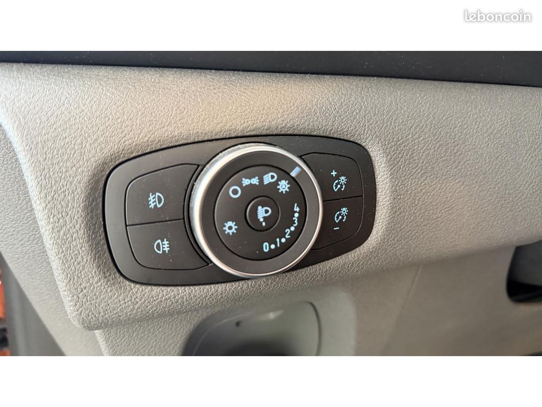 FORD TRANSIT CUSTOM 2.0 TDCi - 170 CH- BVA S&S - Garantie 12 mois (image 15)