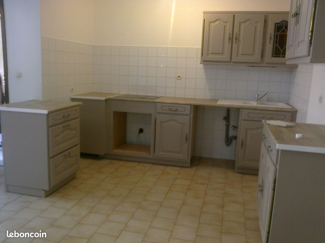 Appartement 5 pièces 87 m² · à Charpey · 87 m² · 670 €