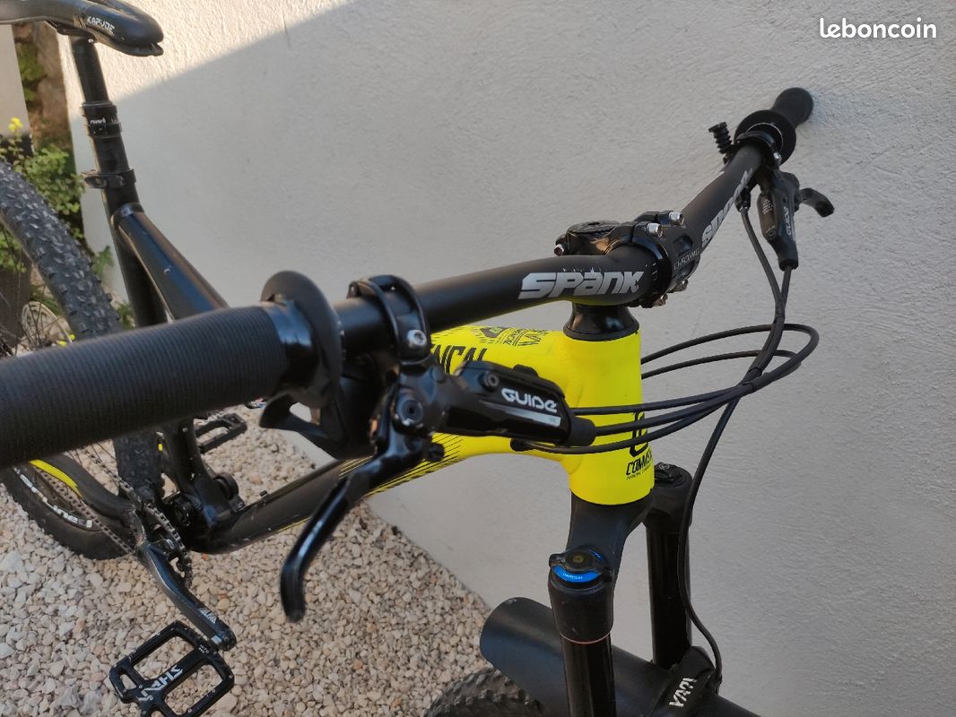 VTT enduro Commencal meta v4 L (image 9)