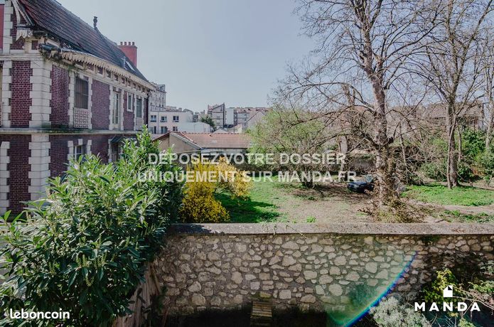 https://img.leboncoin.fr/api/v1/lbcpb1/images/9f/78/69/9f78694713807d81da239015533da39adebaf187.jpg?rule=ad-image