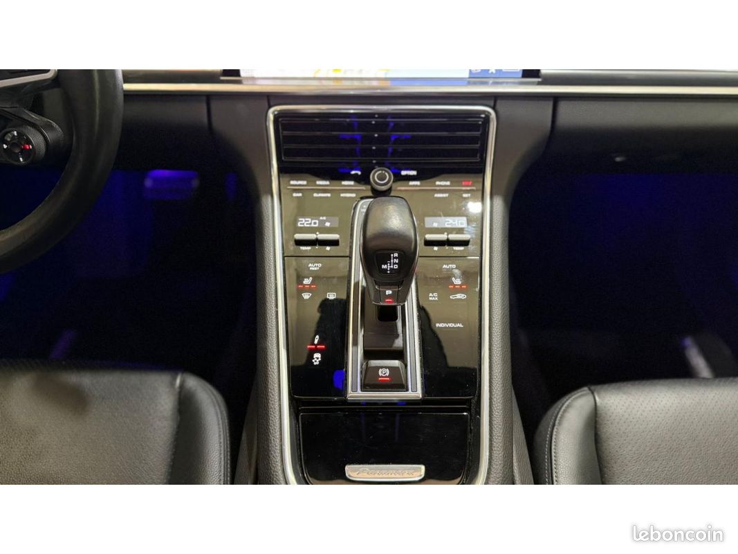 PORSCHE PANAMERA 4 E-Hybrid 2.9i V6 462CH BV PDK 8 - SUREQUIPEE (image 26)