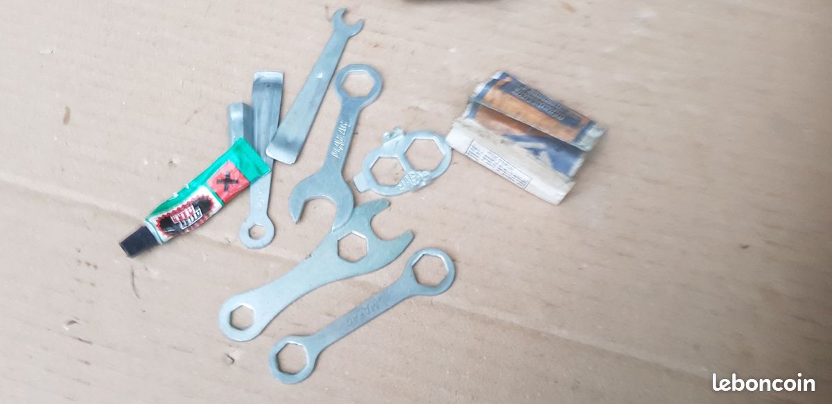 Trousse de 19 outils pour vélo > Moto > pour le vélo