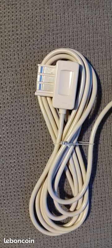 TELEPHONE FIXE VINTAGE IVOIRE A TOUCHES SOCOTEL S63 PTT CABLE