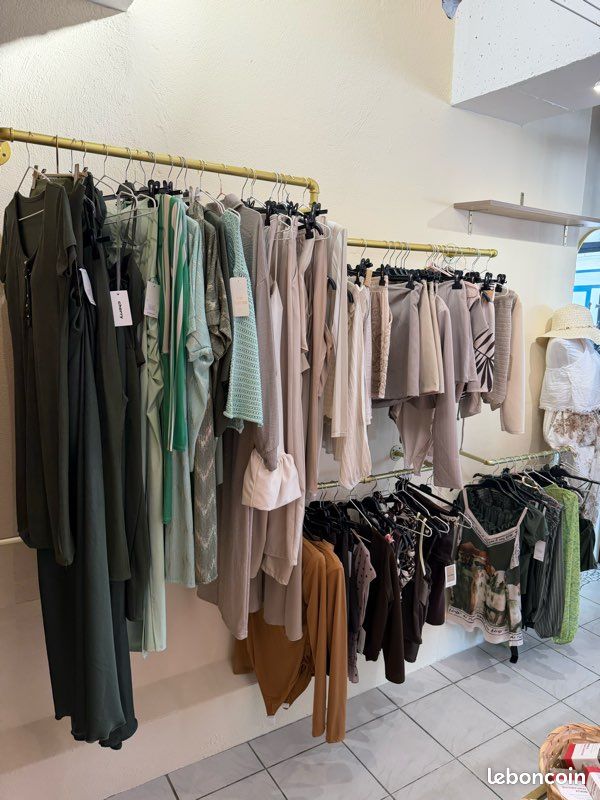 🔥 destockage total à perte – lot boutique femme + mobilier 2 500  🔥 (image 7)