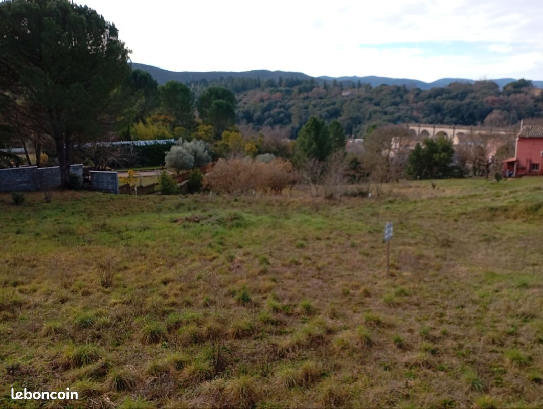 Terrain constructible Bédarieux · 108 000 €