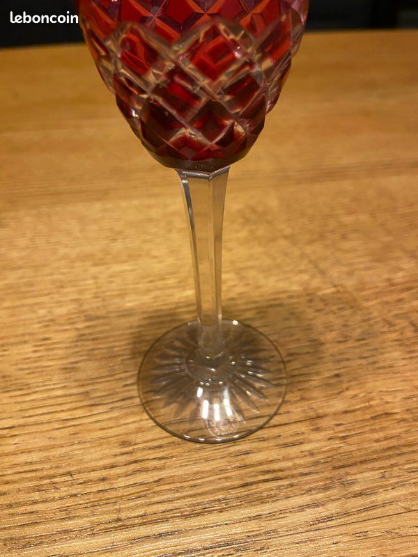 Verre A Vin Baccarat Cristal 17.5 cms - Maison