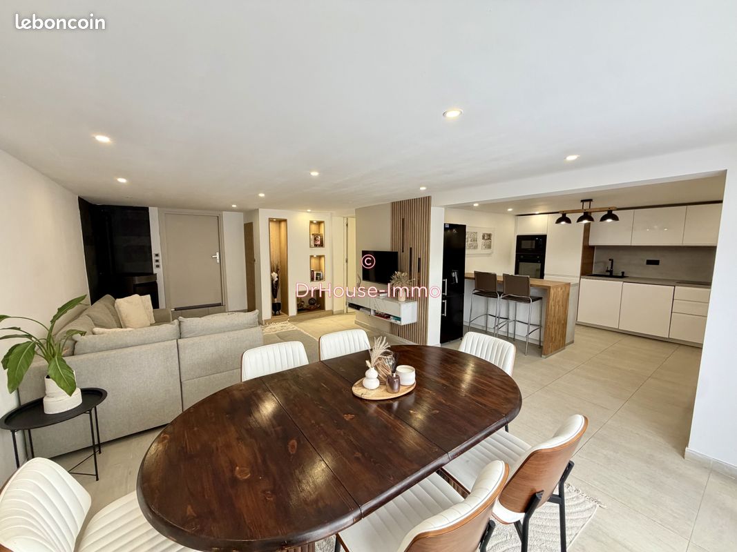 Maison 8 pièces 145 m² · à Amilly · 145 m² · 220 000 €