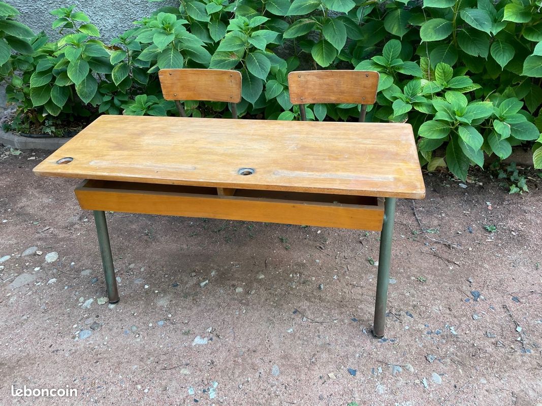 Bureau d'ecolier (image 1)