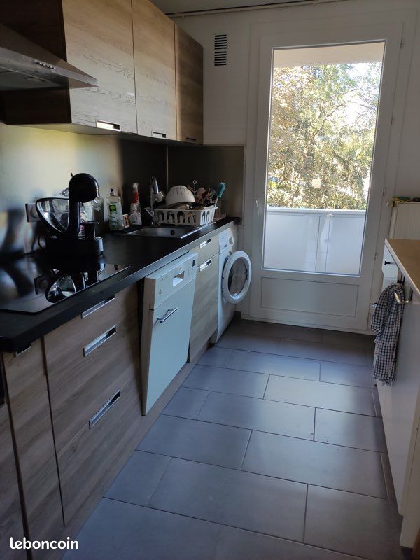 Appartement 4 pièces 90 m² · à Saint-Étienne · 90 m² · 90 000 €