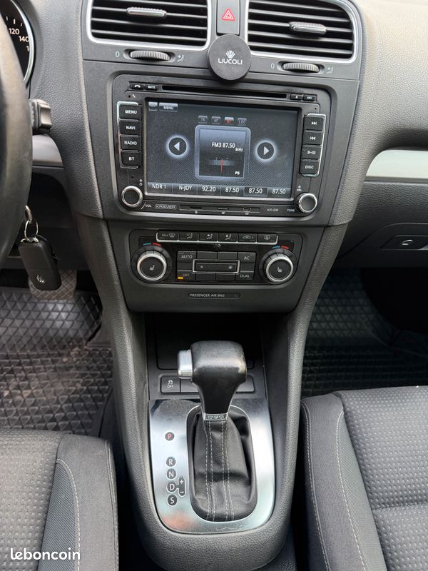 Volkswagen GOLF 6 VI 1.4 TSI 122CH TEAM DSG7 3P, Coupé 7cv, 5 portes, mise en circulation le 27-09-2011 (image 9)