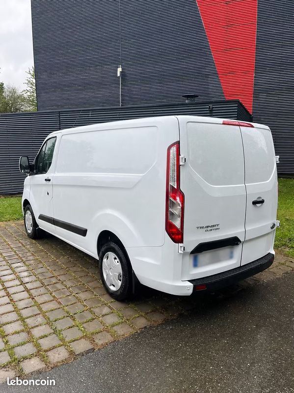 Ford transit custom (image 2)