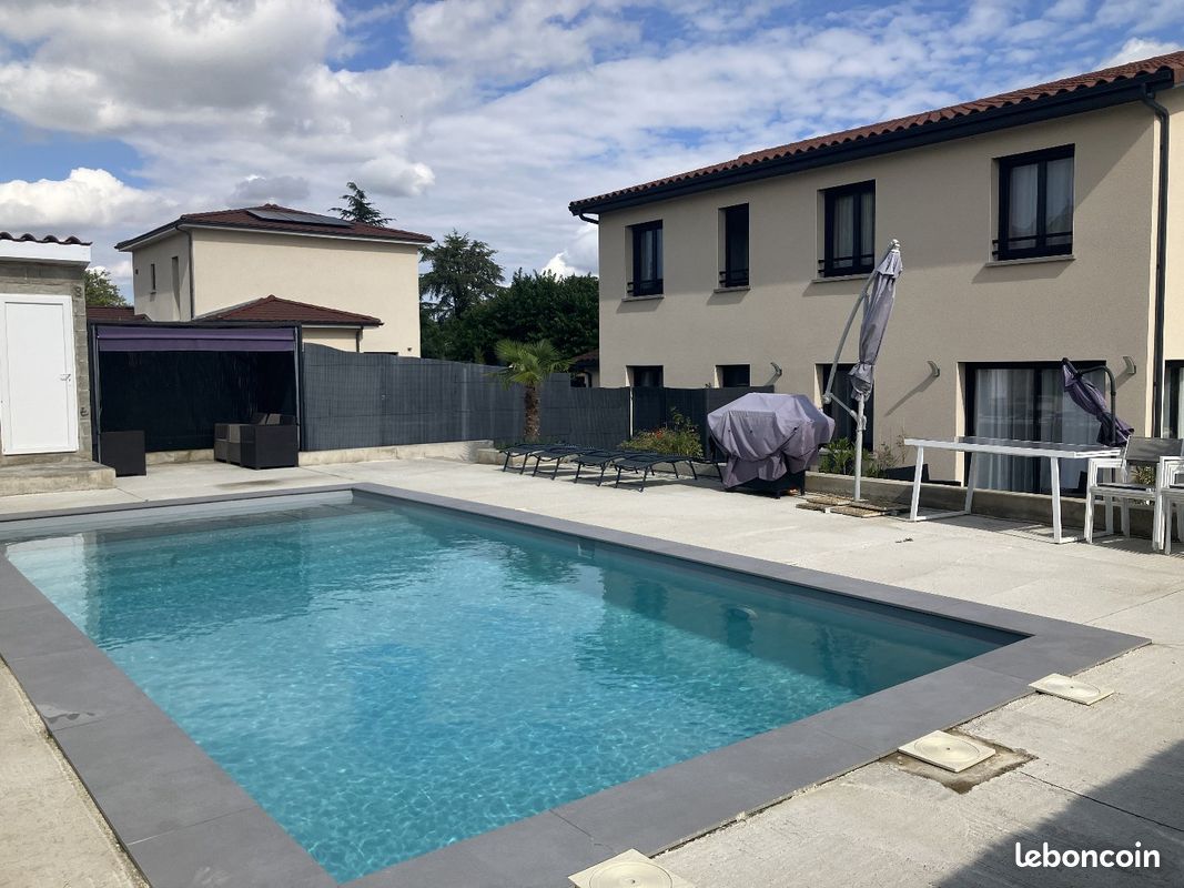 Maison 8 pièces 169 m² · à Taluyers · 169 m² · 682 000 €