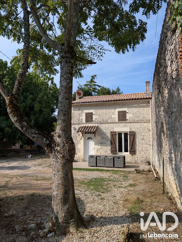 Maison 4 pièces 108 m² · à Pérignac · 108 m² · 165 000 €