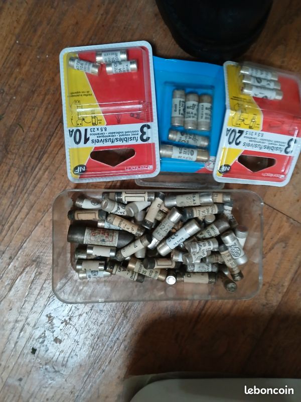 Fusibles lot (image 1)