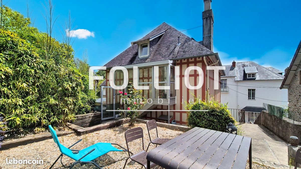 Immeuble 8 pièces 144 m² · à Saint-Jean-le-Thomas · 144 m² · 306 000 €