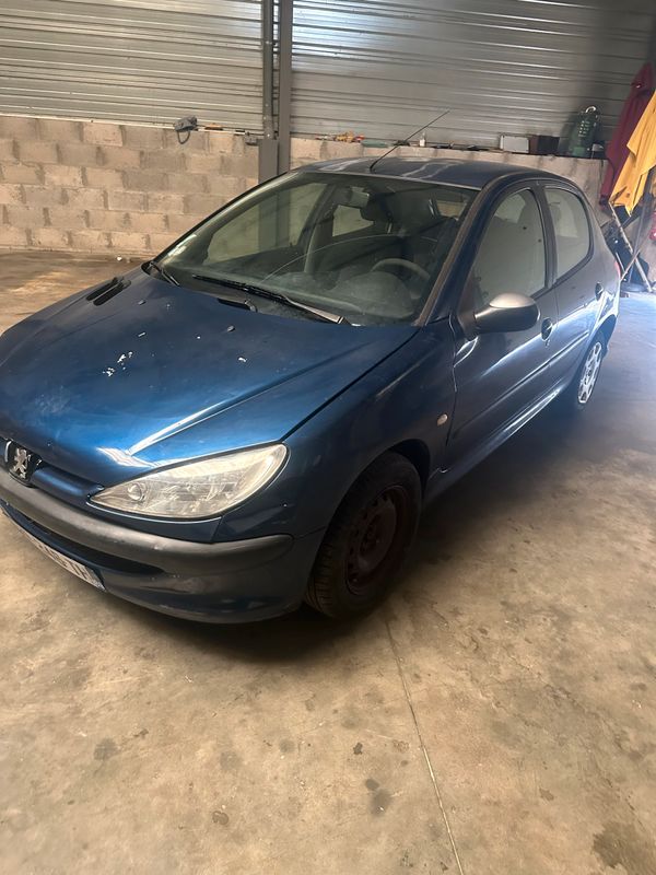 Peugeot 206 hdi - Voitures