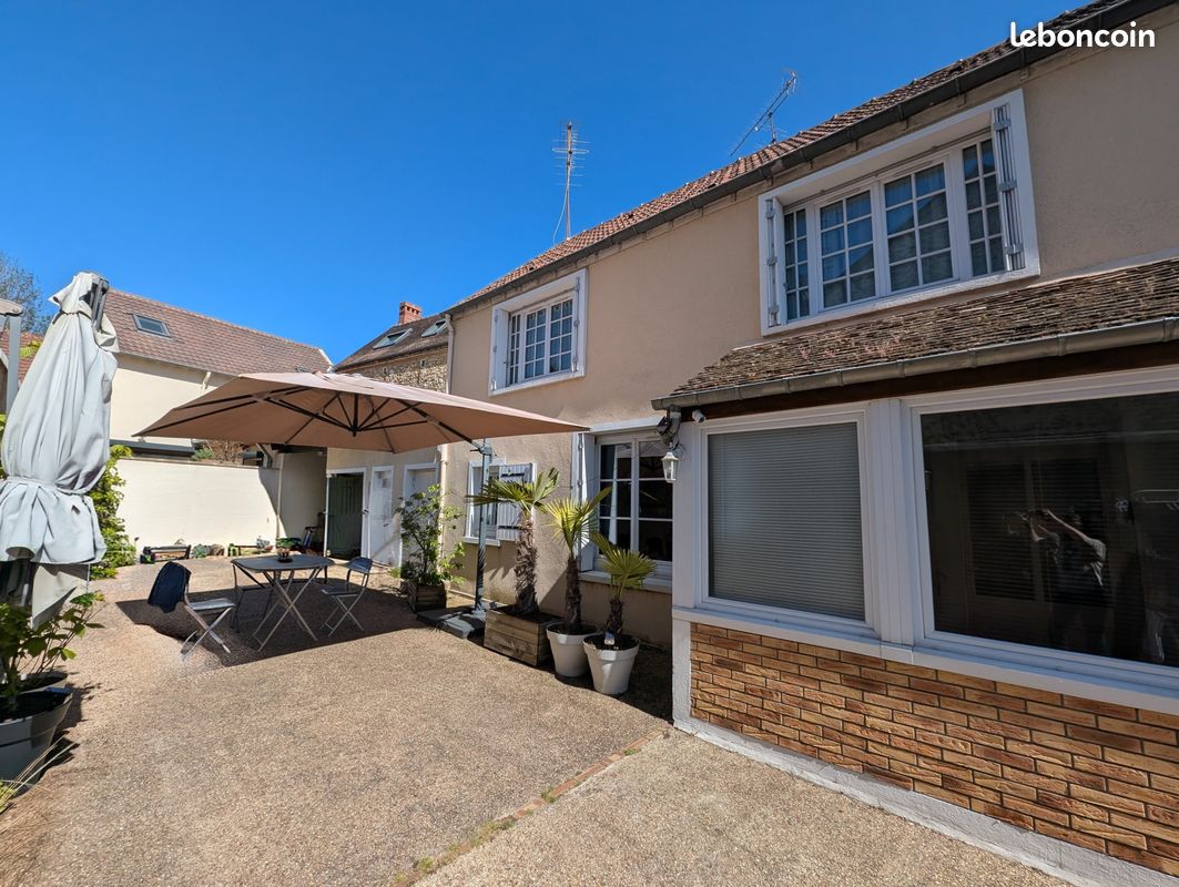 Maison 5 pièces 123 m² · à Thoiry · 123 m² · 269 000 €