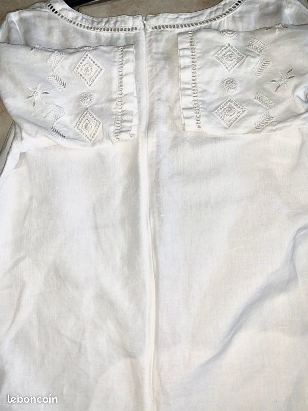 Robe blanche brodée marque Caroll Taille 42 (image 9)