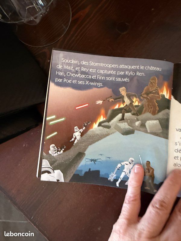 Star wars Le Réveil de la Force. TM Lucasfilm. Hachette jeunesse, 2016 (image 11)