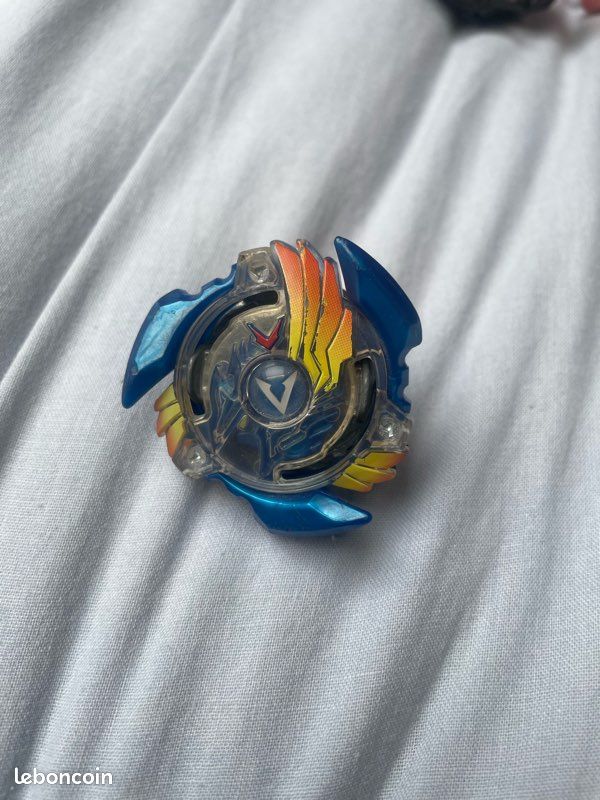 Toupie beyblade (image 1)