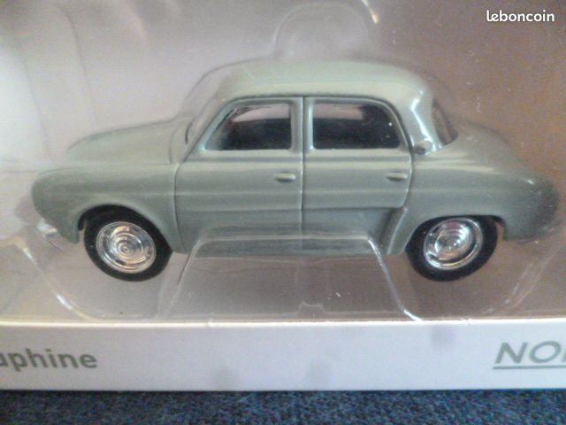 RENAULT - Dauphine marron 1/86 ©Norev - Jeux & Jouets
