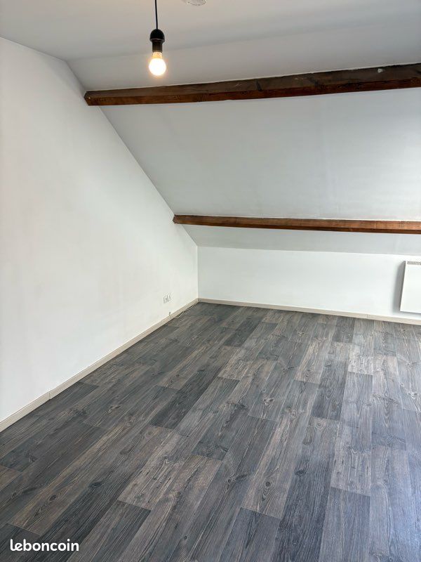 Studio (image 3)