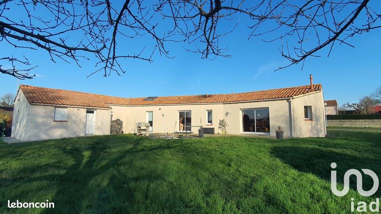 Propriété 7 pièces 157 m²