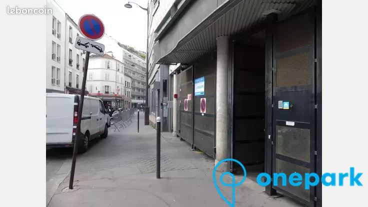 Parking 12 m² · à Paris · 12 m² · 95 €
