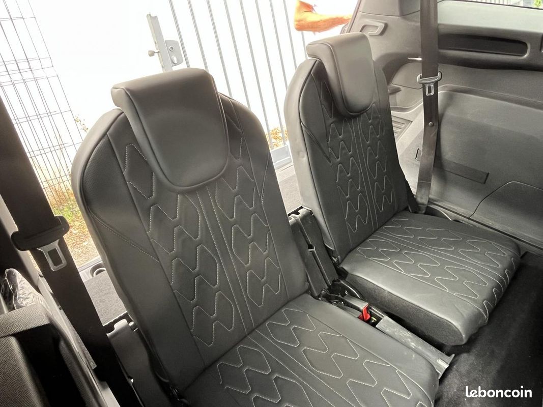 PEUGEOT 5008 1.6 PureTech 180ch S&S GT Line EAT8 - Suivi Peugeot/Sièges cuir électriques/T.O (image 25)