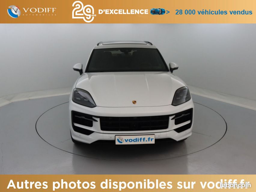 Porsche Cayenne E-HYBRID 470 CV (image 27)