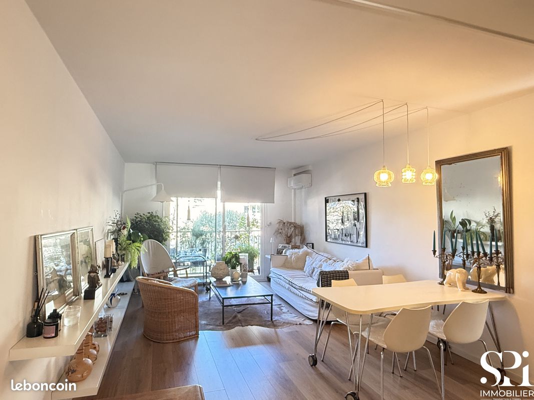 Appartement 3 pièces 68 m² · à Pierrefeu-du-Var · 68 m² · 245 000 €