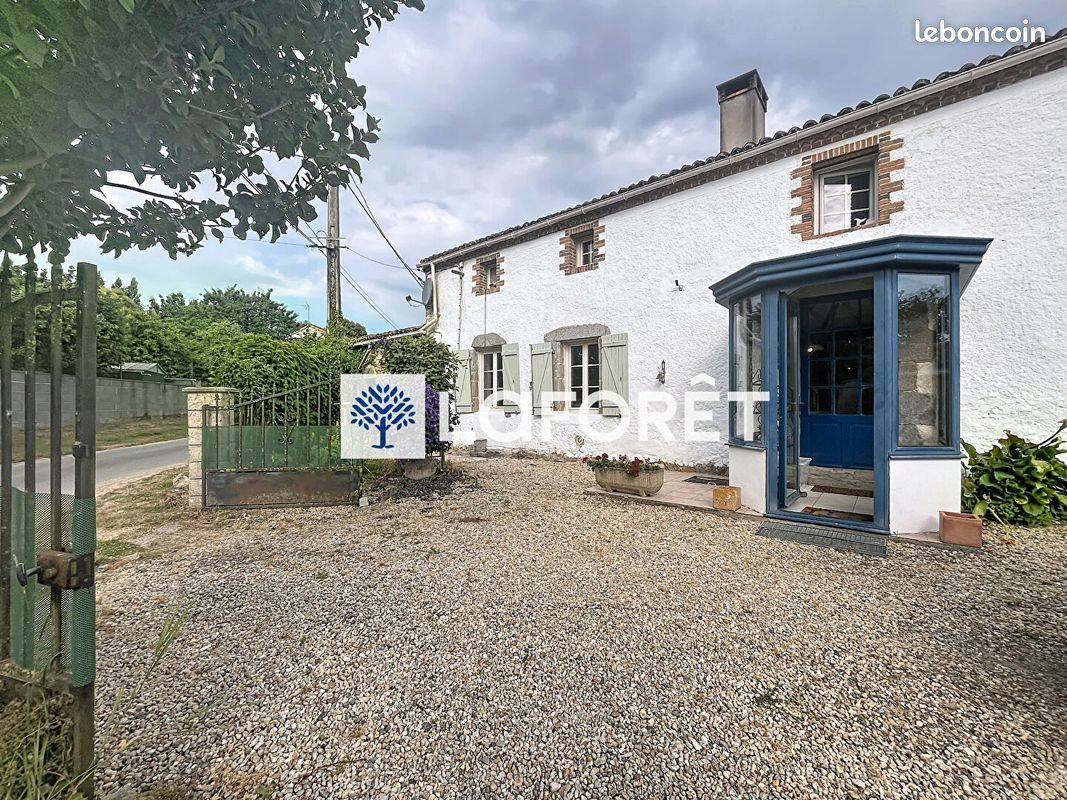 Maison 138 m² · à Voulmentin · 138 m² · 114 390 €